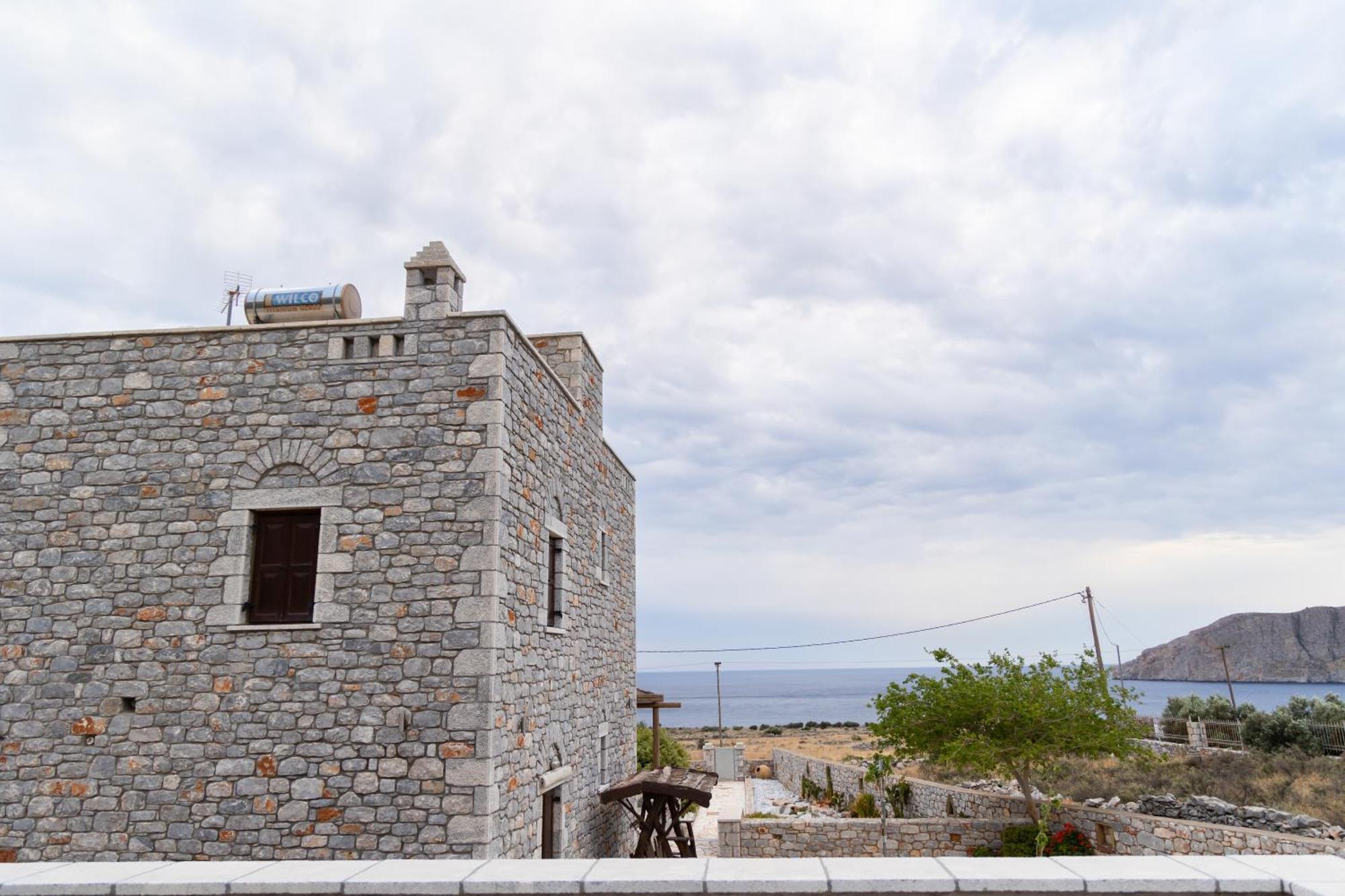 Апарт отель Armenopetra View Gerolimenas Agios Nikolaos  Экстерьер фото